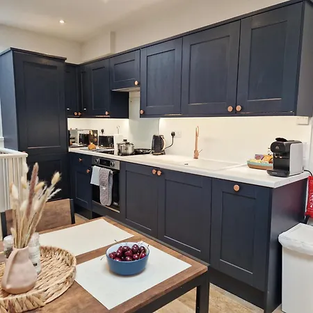 Appartement Bright 1-Bed Flat Near Fulham Broadway Station With Free Wifi And Netflix à Londres Extérieur photo